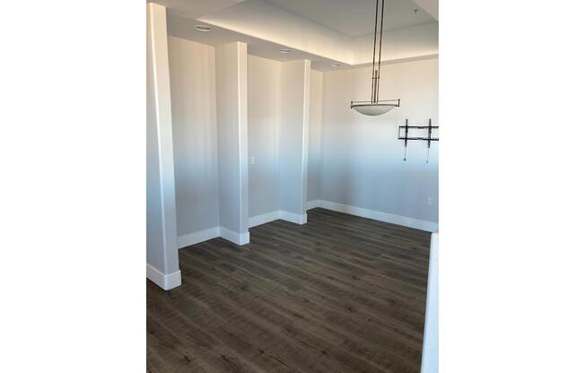 4 beds, 3.5 baths, 4,164 sqft, $5,475