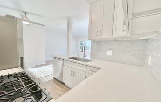 1 bed, 1 bath, $2,795, Unit Unit 6