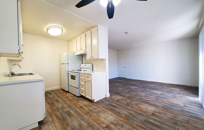 2 beds, 2 baths, $2,025, Unit 1043-F