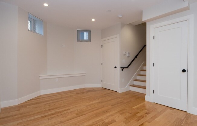 5 TOVAR ST