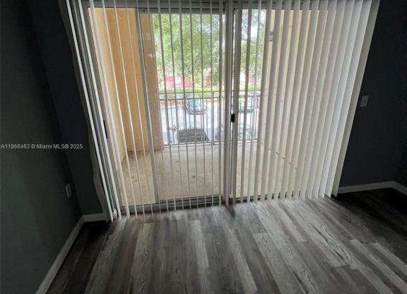 2427 Centergate Dr
