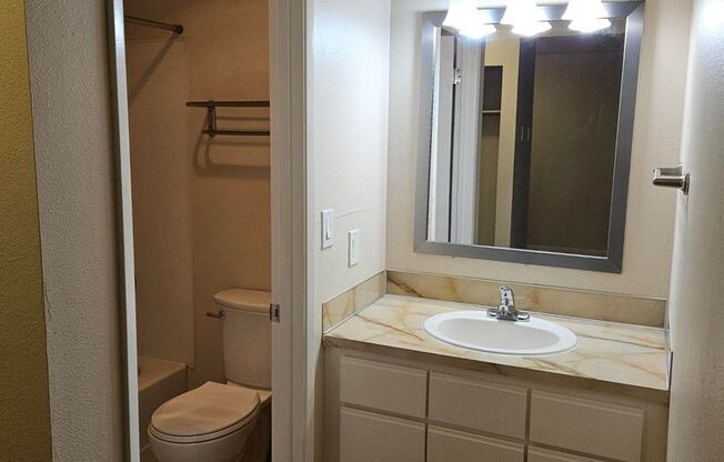 1 bed, 1 bath, 410 sqft, $1,295, Unit 109