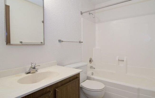 1 bed, 1 bath, 665 sqft, $1,145, Unit 110