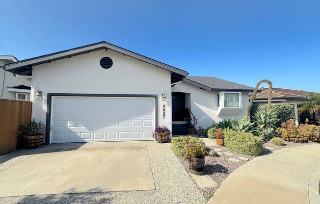 Stunning Hillside Home with Expansive Views and Modern Comforts