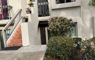 Classic 3Br/2Ba Bottom Level Condo in Campana Villas W/ Golf Course View