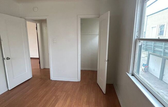 1 bed, 1 bath, 546 sqft, $1,995, Unit 1037 Coronado Ave.