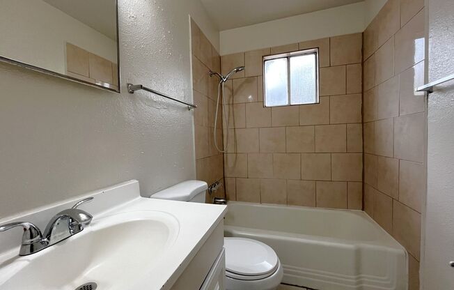 429 Tennessee - Triplex