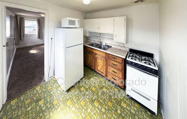 3620 5 W PIKES PEAK AVE