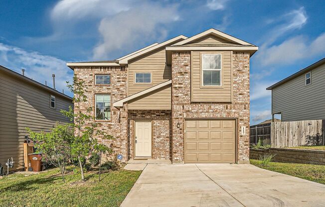 $500 FIRST MONTHS RENT! Beautiful Home in Redbird Ranch Available Now !!