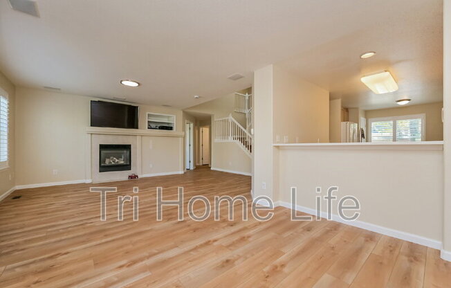 22137 E IRISH DR