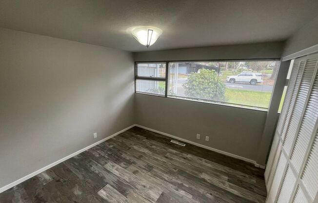 3 beds, 1 bath, $3,495