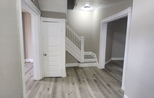Spacious 3 Bedroom Home Available In West Baltimore