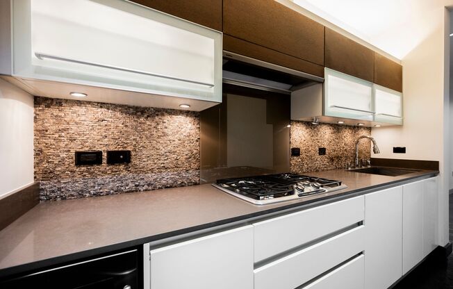 1 bed, 1.5 baths, $5,995, Unit #3902