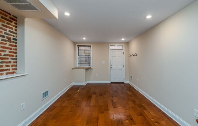 104 S. Chapel St./2 Bed, 2.5 bath Townhouse in Butchers Hill