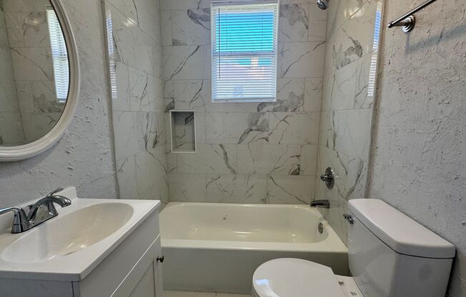 RUDUCED APP FEE & WAIVED MOVE IN FEES- Spacious Home in the Fairfield Neighborhood