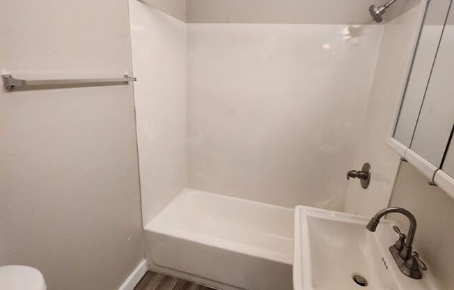 Sun Terrace | 1709 N 25th Place