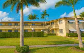 314 S Luna Ct Hollywood, FL 33021