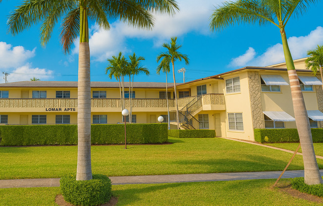 314 S Luna Ct Hollywood, FL 33021