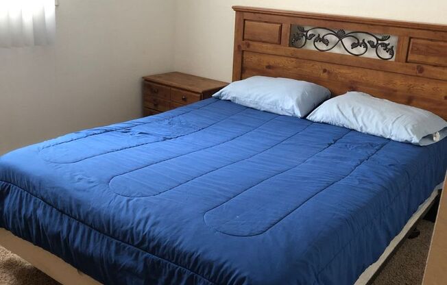 2 beds, 1 bath, 796 sqft, $1,150, Unit 215