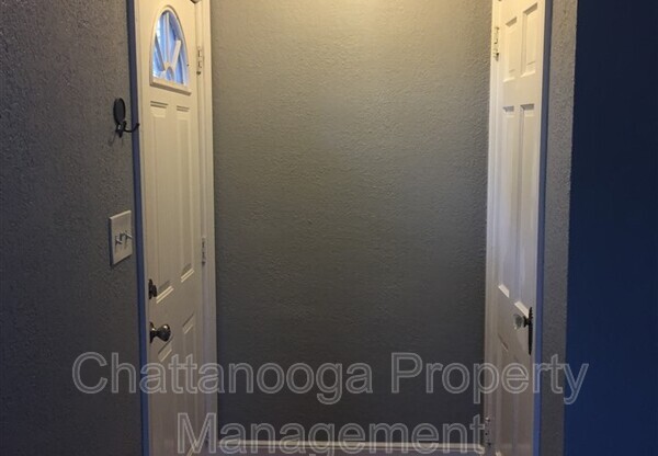 385 PADEN LN