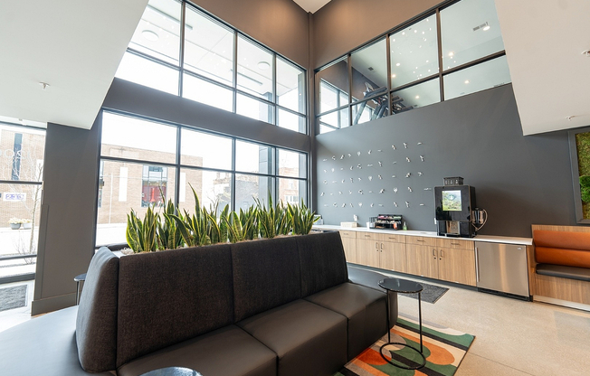4th & 5th Coffee Station & Lobby