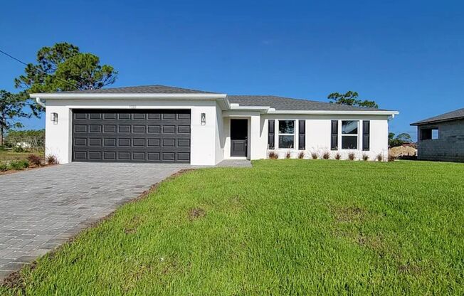 Modern & Spacious 4 Bed, 2 Bath Home COMING MID-AUGUST