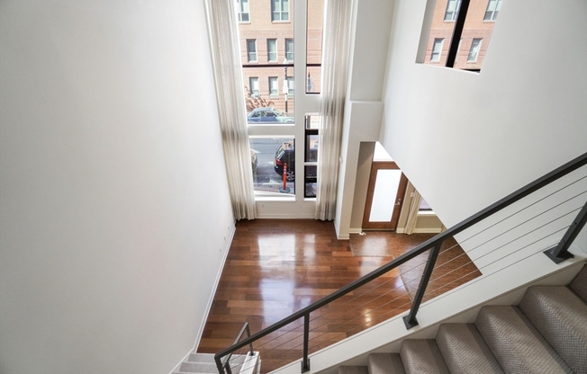 735 Harrison Ave