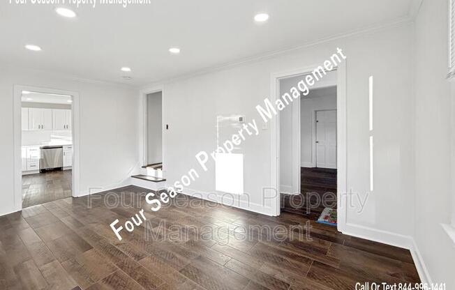 300 E FRANKLIN ST