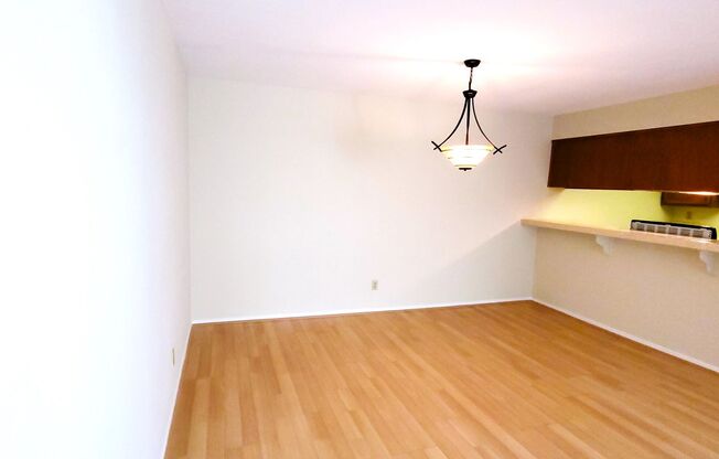 2 beds, 1 bath, $1,800