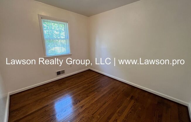 2 beds, 1 bath, 1,280 sqft, $1,075, Unit Forest Hill 338