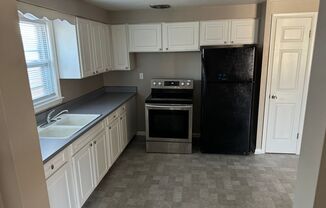 8039-8041 W Beckett Ave