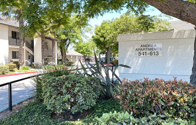 2 beds, 1 bath, $2,275, Unit #611 A-2