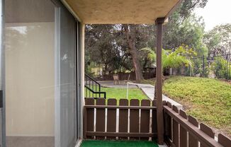 2 WEEKS FREE!!! 1 Br in the La Mesa Area with AC, Parking, & More