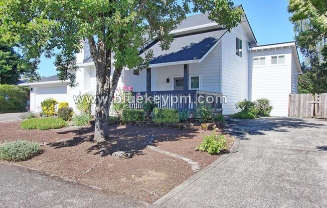 3 Bed, 2 Bath in Cascade Park with Primary on Main Floor