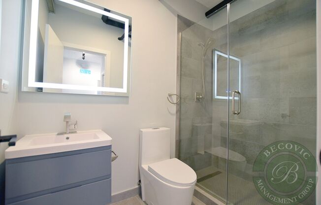2 beds, 1 bath, 570 sqft, $2,500, Unit 301