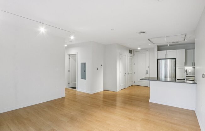 Vacant room with wooden floor at Park77 Apartments, Cambridge, 02138