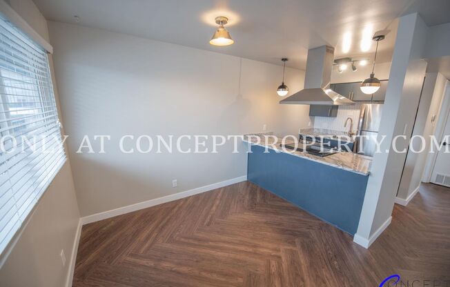 2 beds, 1 bath, 902 sqft, $1,695, Unit 14