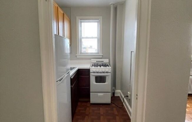 Studio, 1 bath, 340 sqft, $1,771, Unit 505