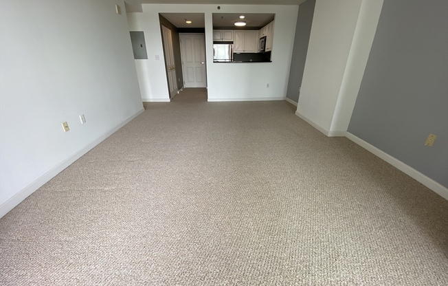 1 bed, 1 bath, 807 sqft, $3,599, Unit 1523