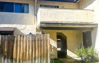 1613 E Fairfield Court