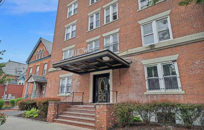 Studio, 1 bath, 300 sqft, $1,500, Unit Unit 609