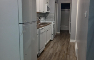 448  W Division St 1