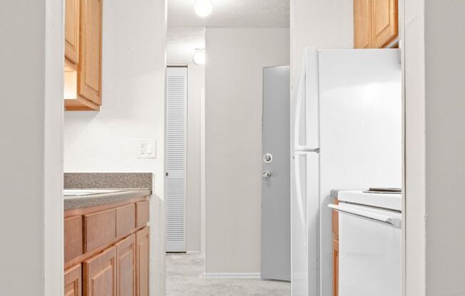 1 bed, 1 bath, 680 sqft, $1,025, Unit 377-301