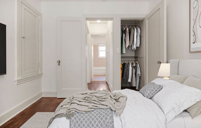 2308 Minor Ave E (112)