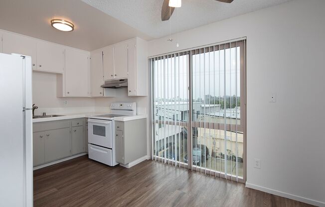 Albatross Apartments