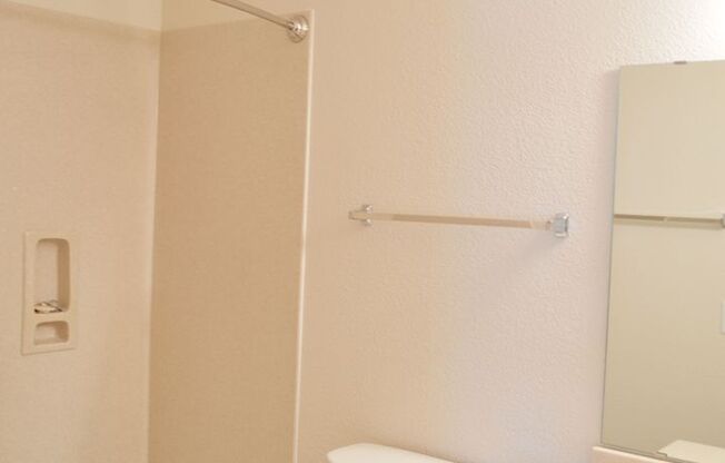 2 beds, 2 baths, 1,050 sqft, $1,674, Unit 317