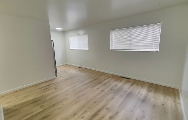 1 bed, 1 bath, 850 sqft, $1,150, Unit 266 E 100 N