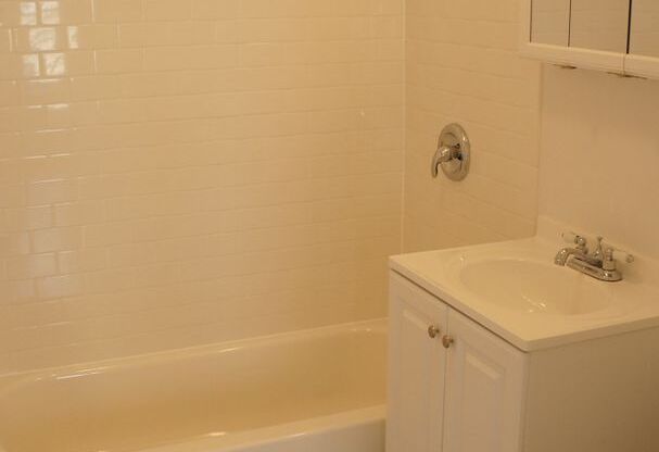 1524 Kedzie LLC