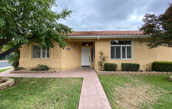 Spacious 3 Bedroom, 2 Bath located in Treasures of Caste Creek Community!