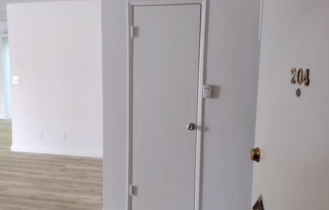 Mernat Apartments